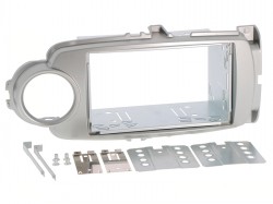 Radioblende TOYOTA Yaris (XP13) ab 2011-17  2DIN silber Installer Kit